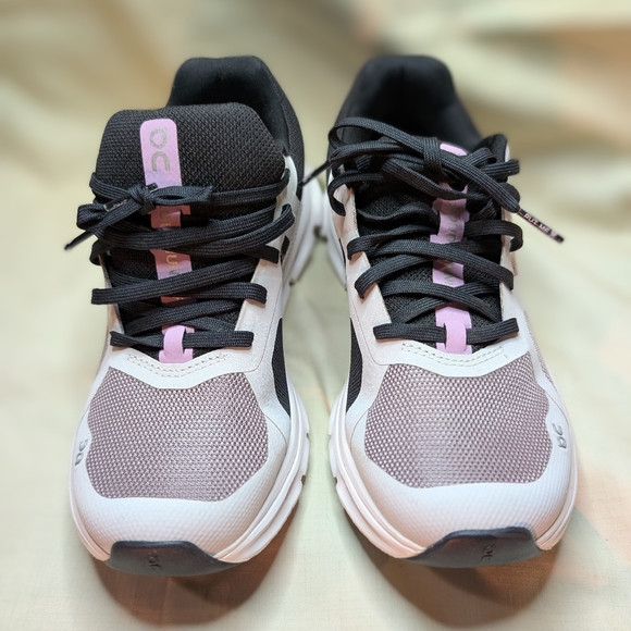 ON Cloudrunner Womens Heron Black/Purple Running Shoes Athletic Trainers Size 11 - Picture 5 of 9